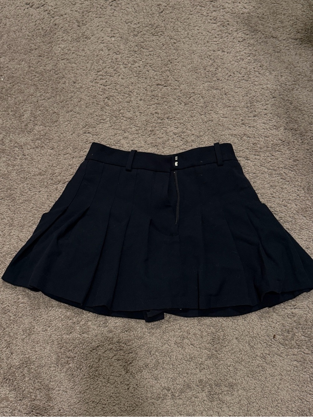 Abercrombie & Fitch Black Pleated Skirt